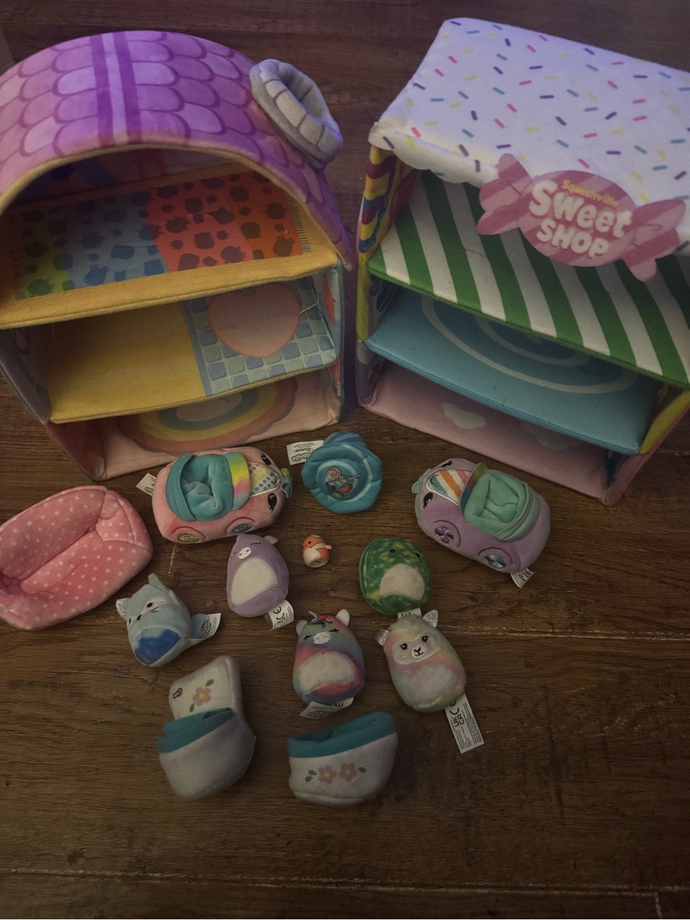 Squishville by SQUISHMALLOWS lot sweet shop & cottage, 2 cars, misc accessories